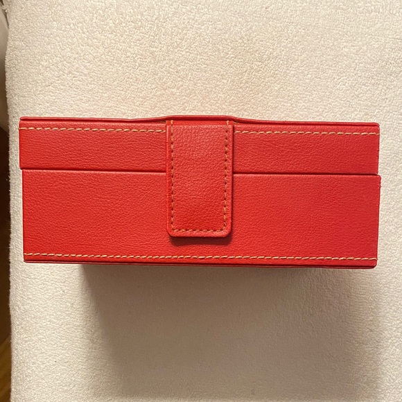 Wonder Red Storage Box - Picture 2 of 4